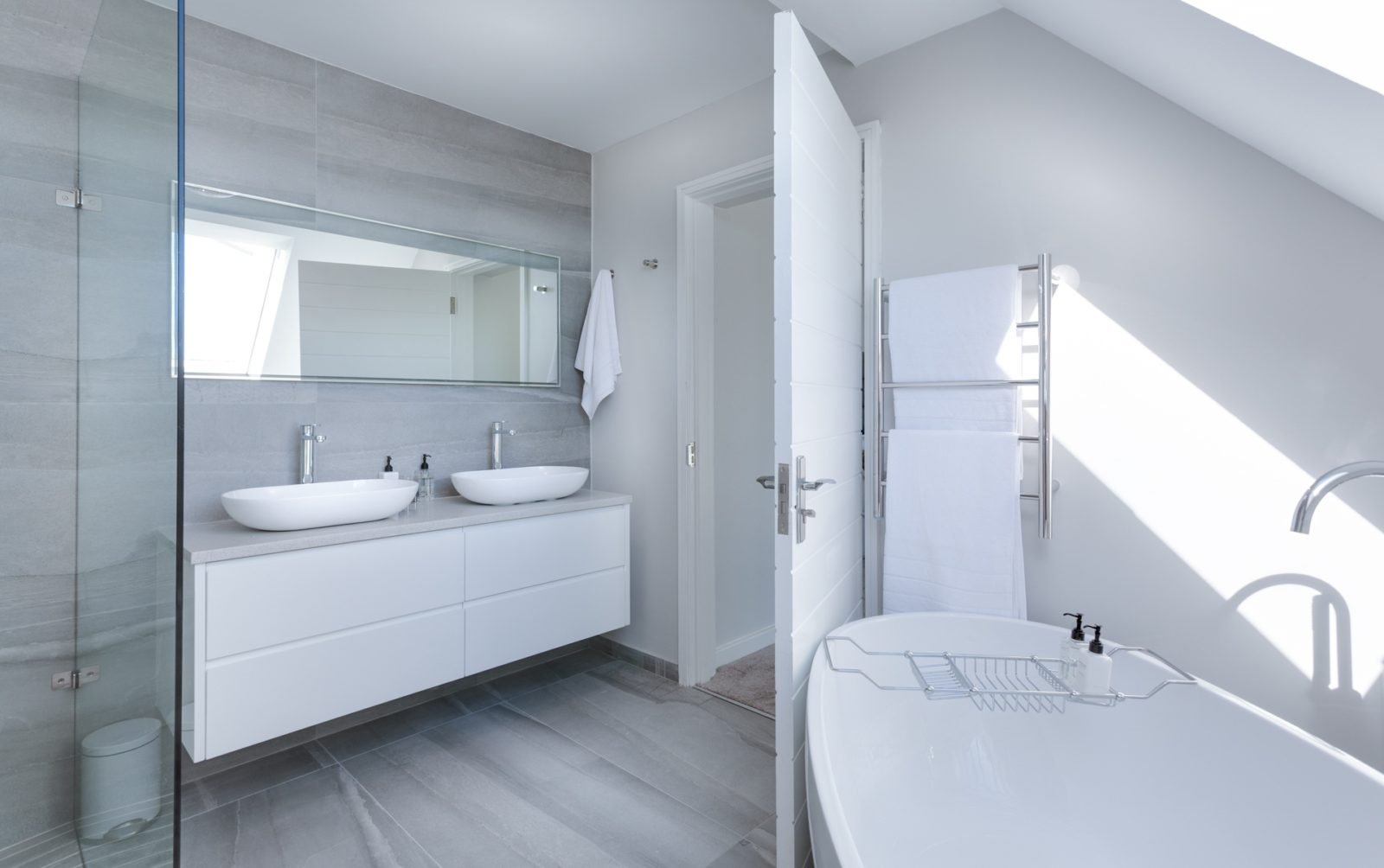 Contemporary bathroom shown on the current ReadyToHost website